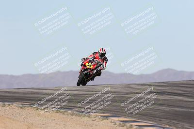 media/Dec-01-2025-Moto Forza (Mon) [[2daa91e15f]]/2-Intermediate Group/Session 2 (Turns 9 and 10)/